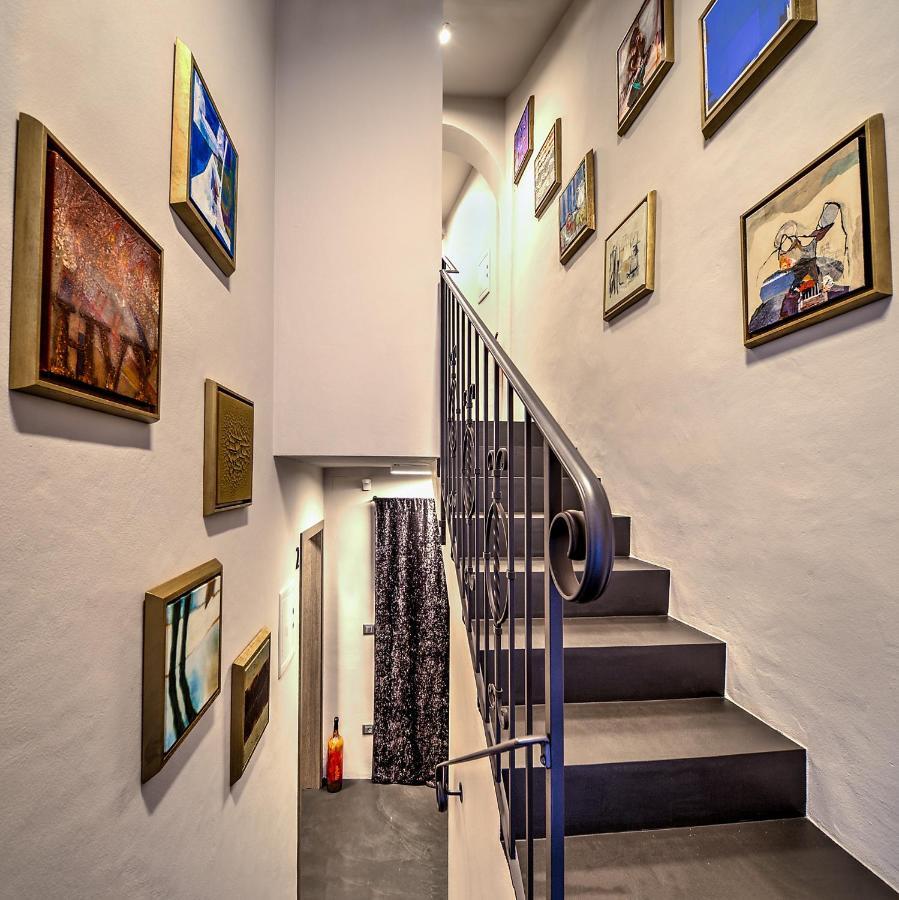 Aldila Art Rooms, Apartment And Vacation House Шмартно Экстерьер фото